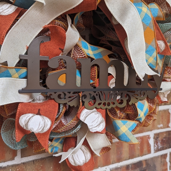 Fall wreath - Family - Picture 2 of 4